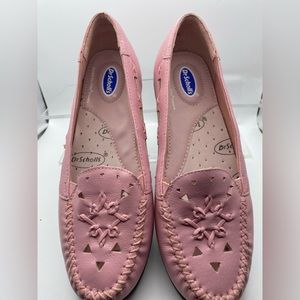 Dr. Scholl’s classic pink loafer women’s loafer